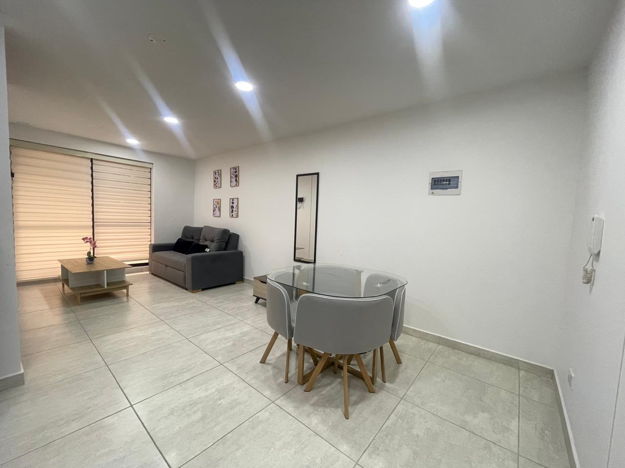 SE VENDE APTO HITO 18 5..jpeg