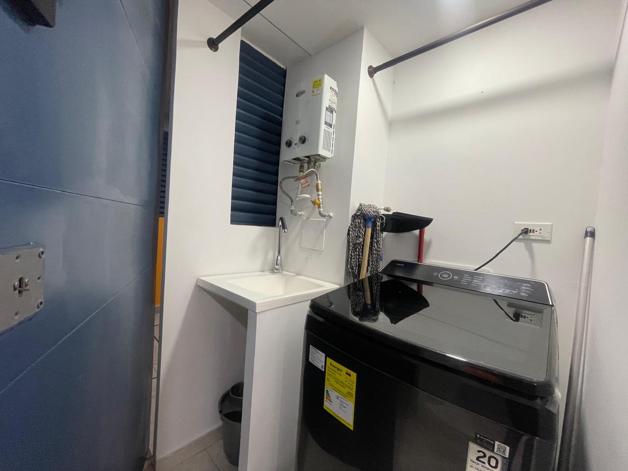 SE VENDE APTO HITO 18 15..jpeg