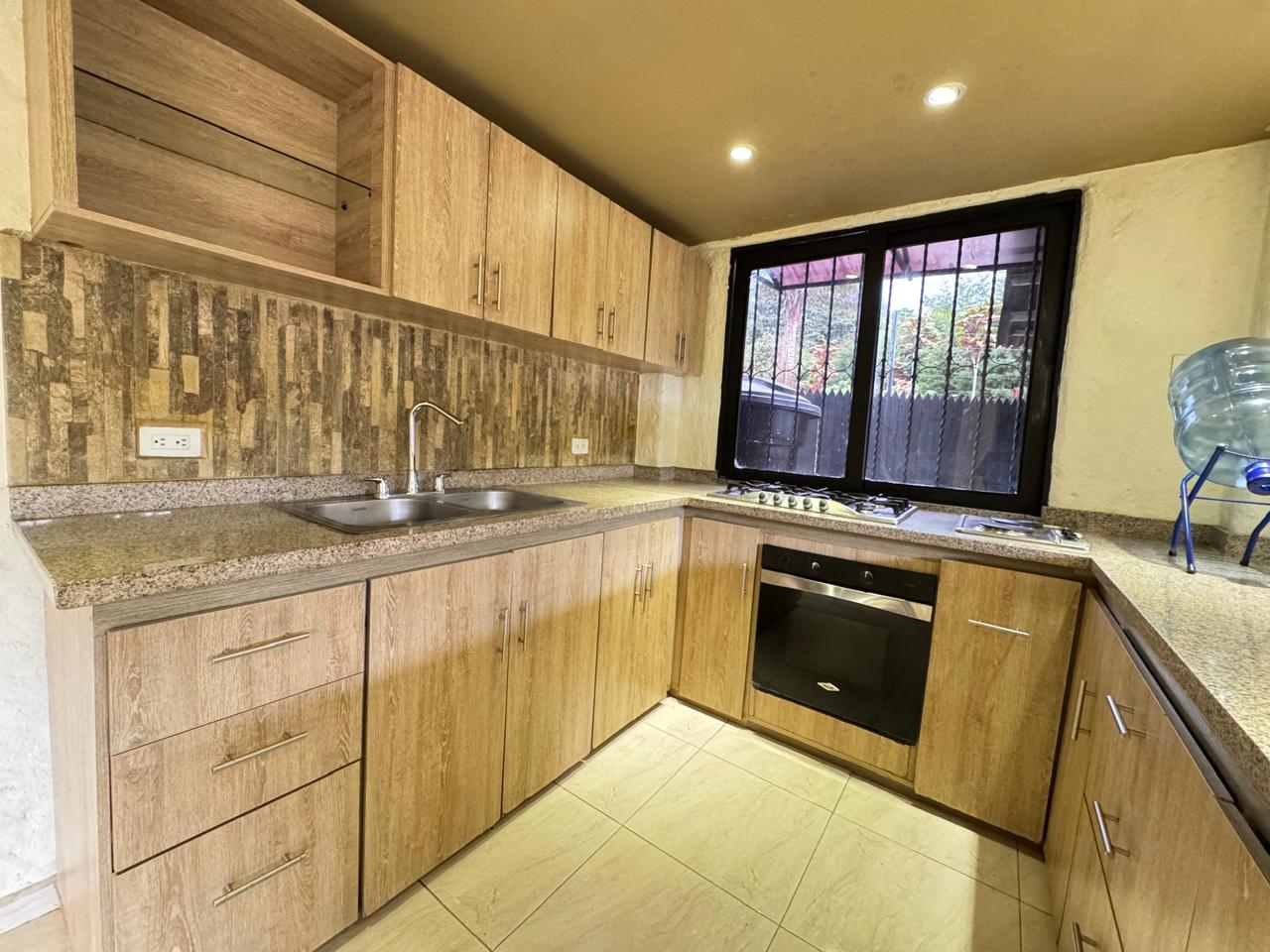 CASA CIRCASIA 7..jpeg