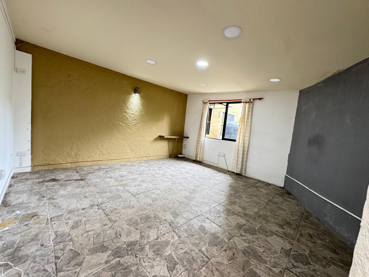 CASA CIRCASIA 35..jpeg