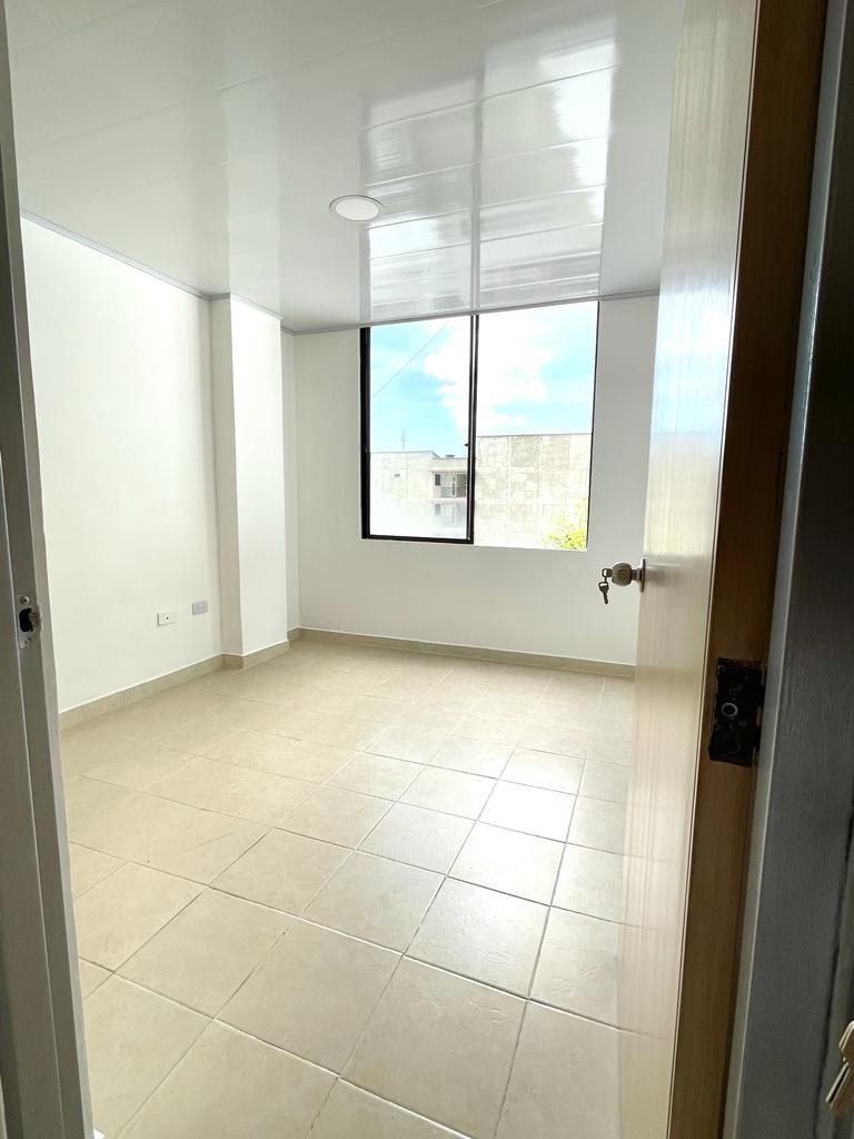 SE VENDE APTO EN EL CENTRO  10..jpg