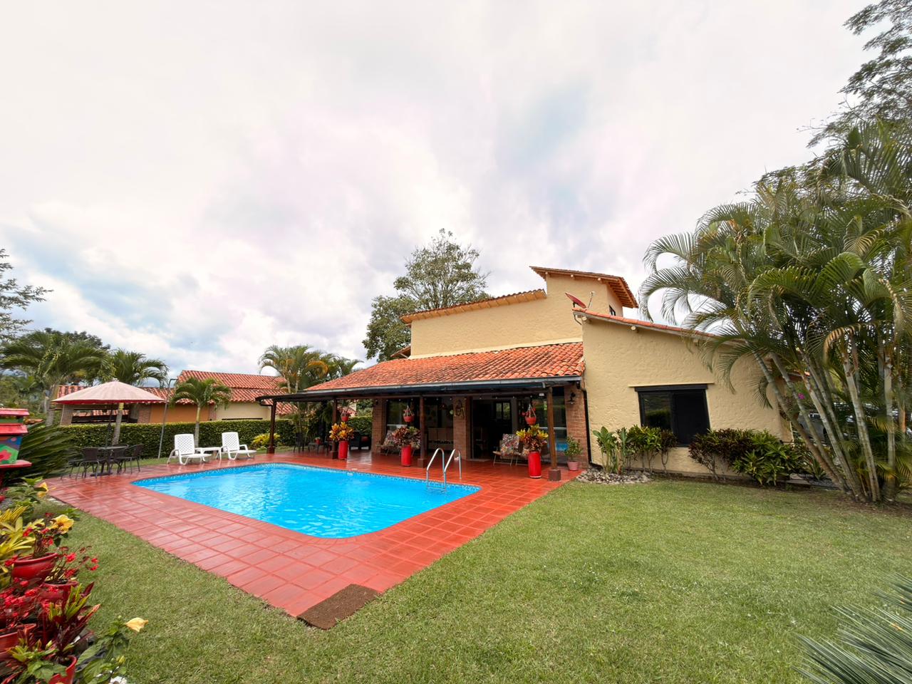 SE VENDE CASA CAMPESTRE  22..jpeg