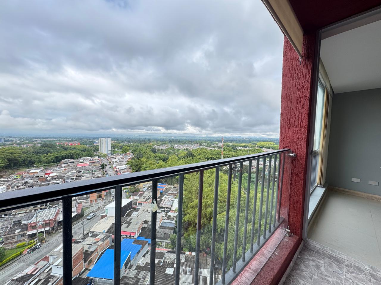 SE VENDE APARTAMENTO EN LA PAVONA  3..jpeg