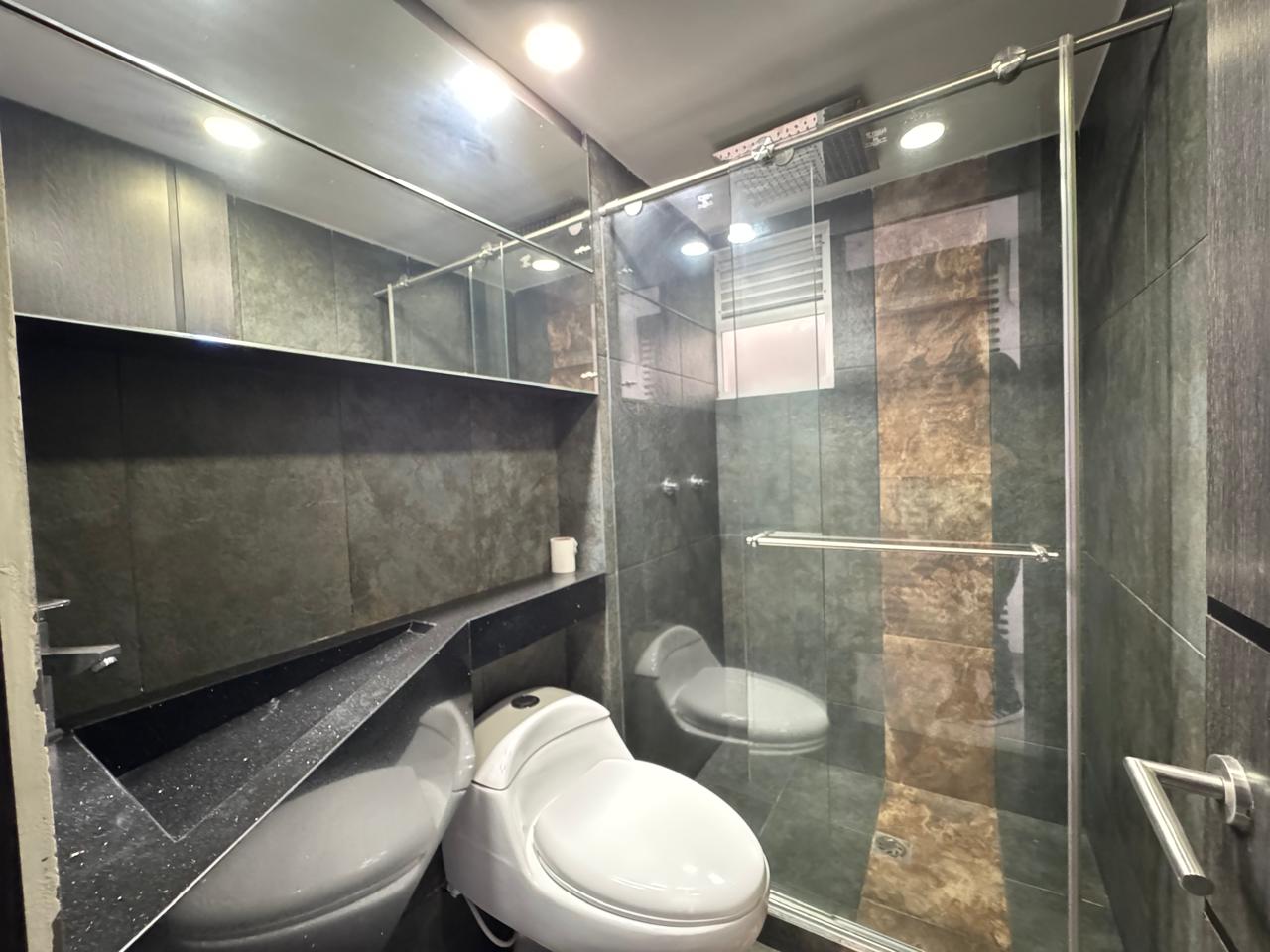 SE VENDE APARTAMENTO EN LA PAVONA  16..jpeg