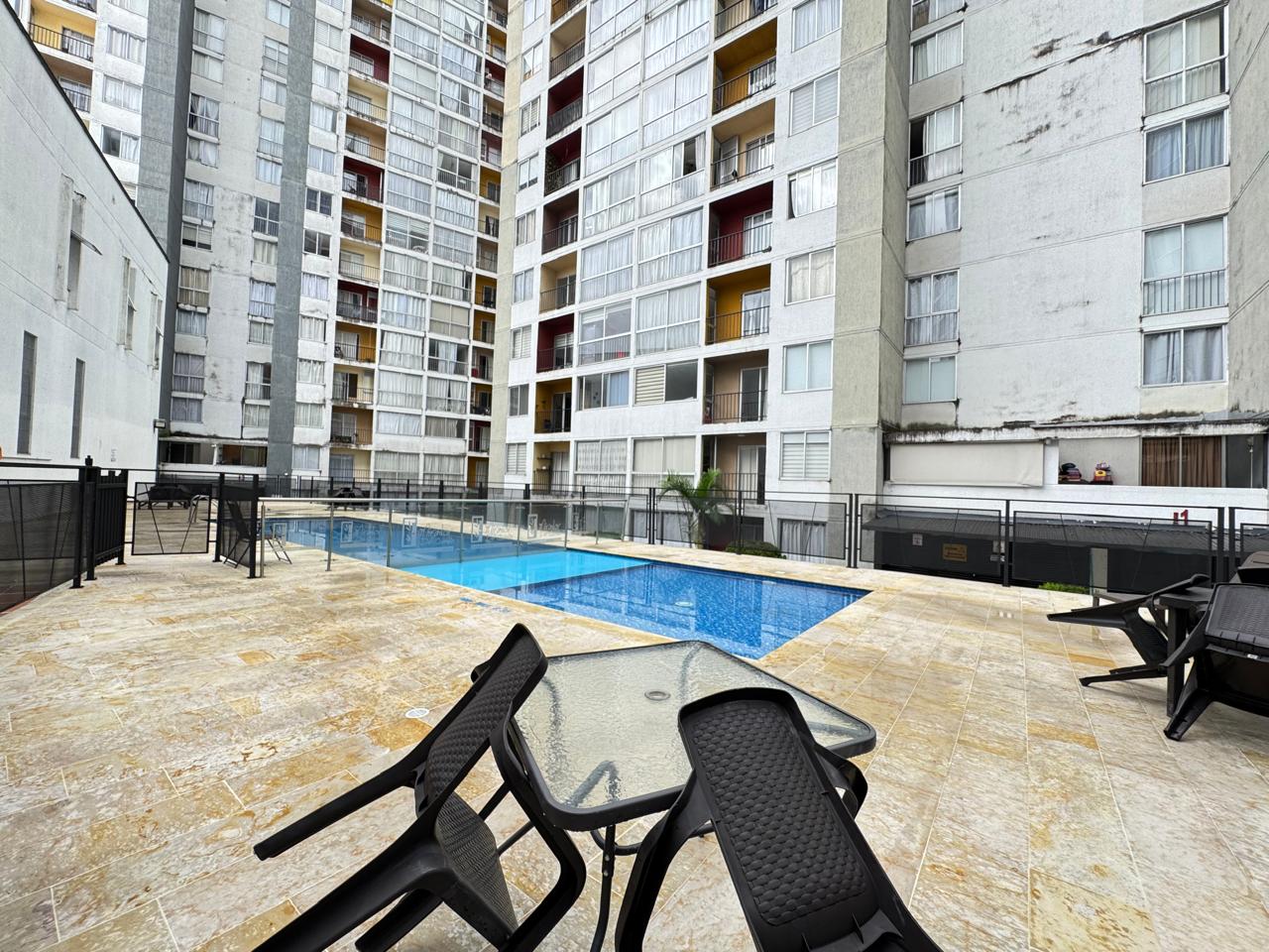 SE VENDE APARTAMENTO EN LA PAVONA  24..jpeg