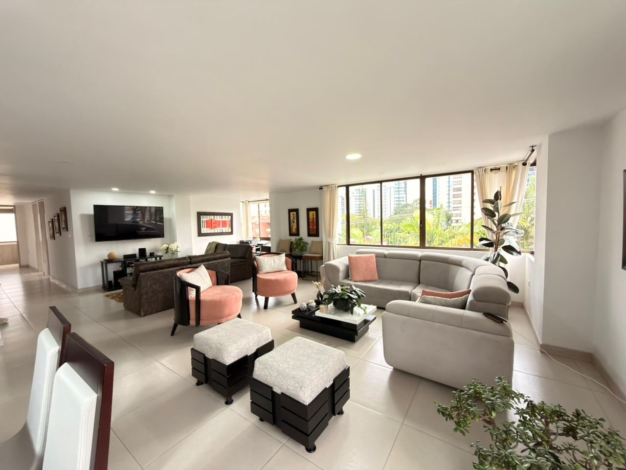 SE VENDE Y SE ARRIENDA EN LA CASTELLANA  4..jpeg