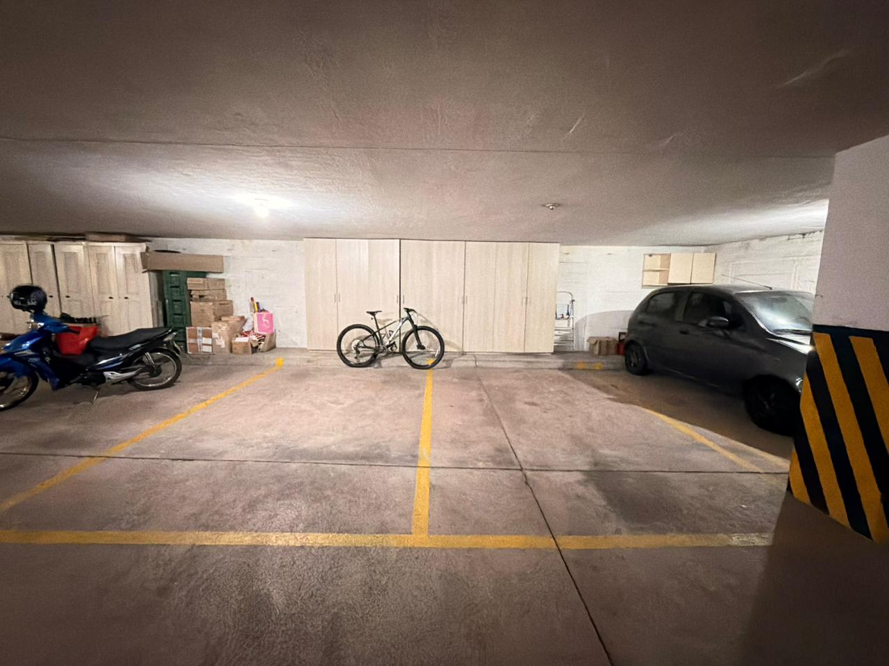 SE VENDE Y SE ARRIENDA EN LA CASTELLANA  30..jpeg