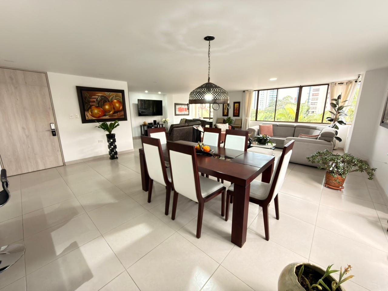 SE VENDE Y SE ARRIENDA EN LA CASTELLANA  7..jpeg