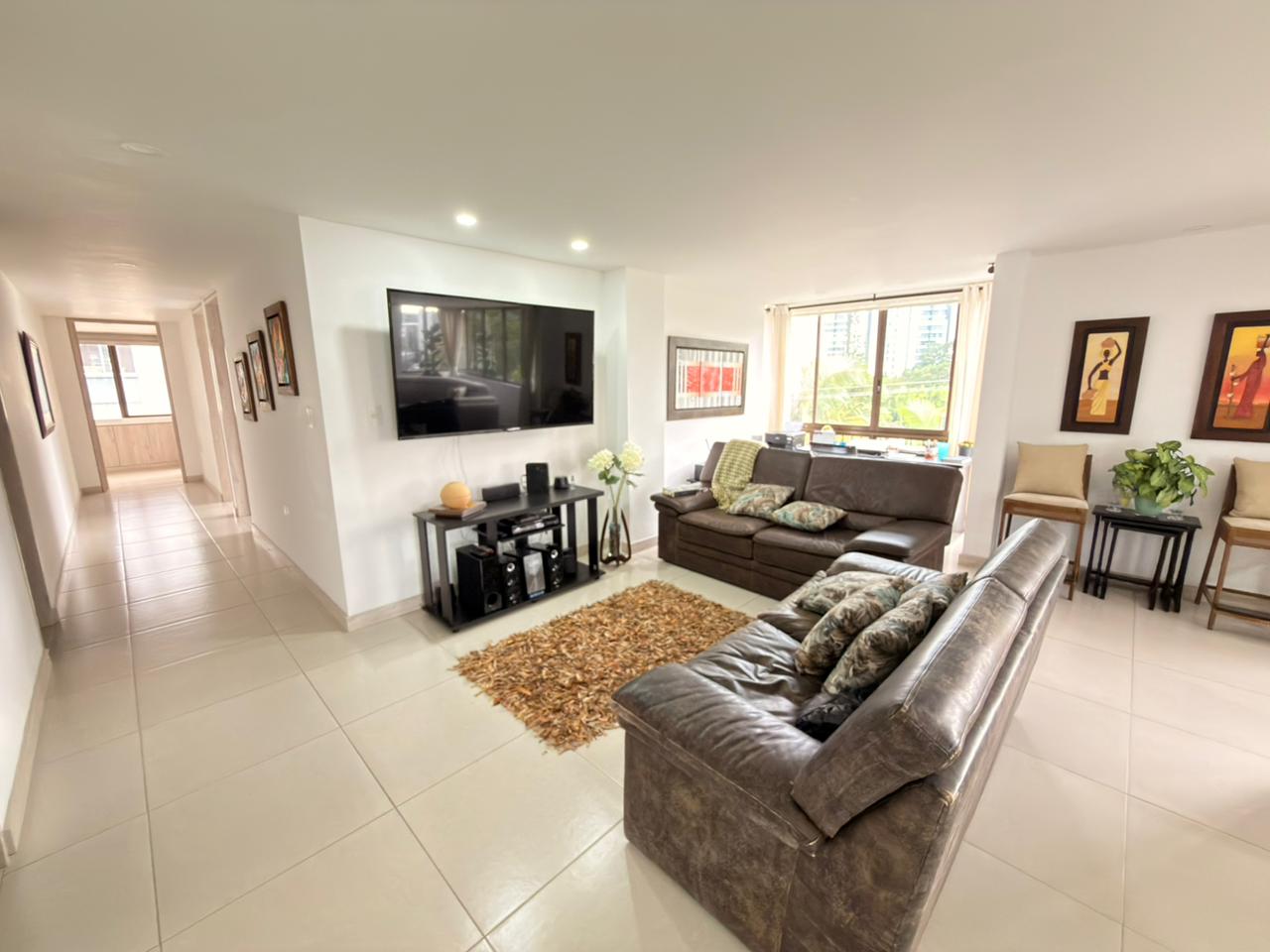 SE VENDE Y SE ARRIENDA EN LA CASTELLANA  5..jpeg