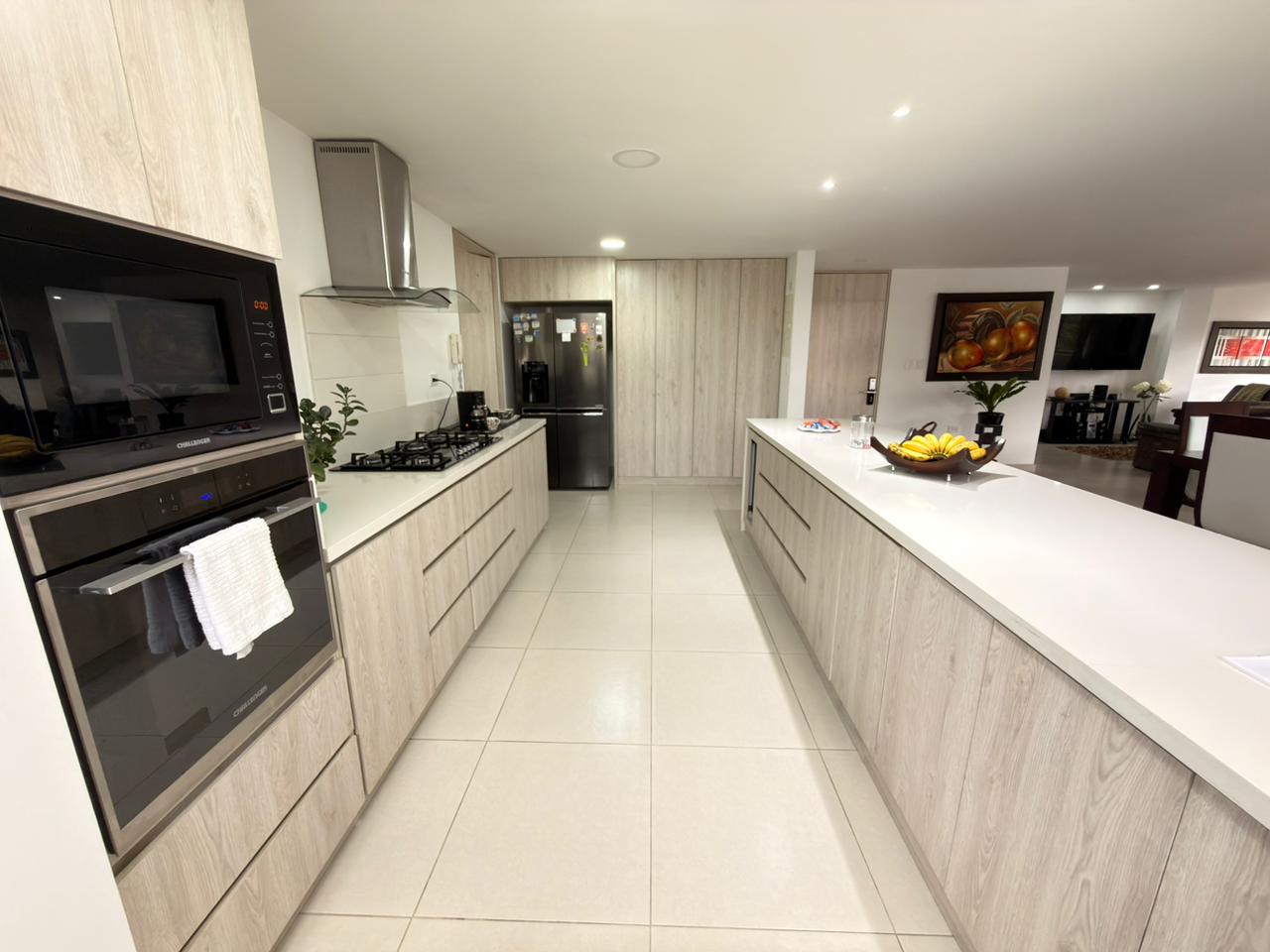 SE VENDE Y SE ARRIENDA EN LA CASTELLANA  11..jpeg