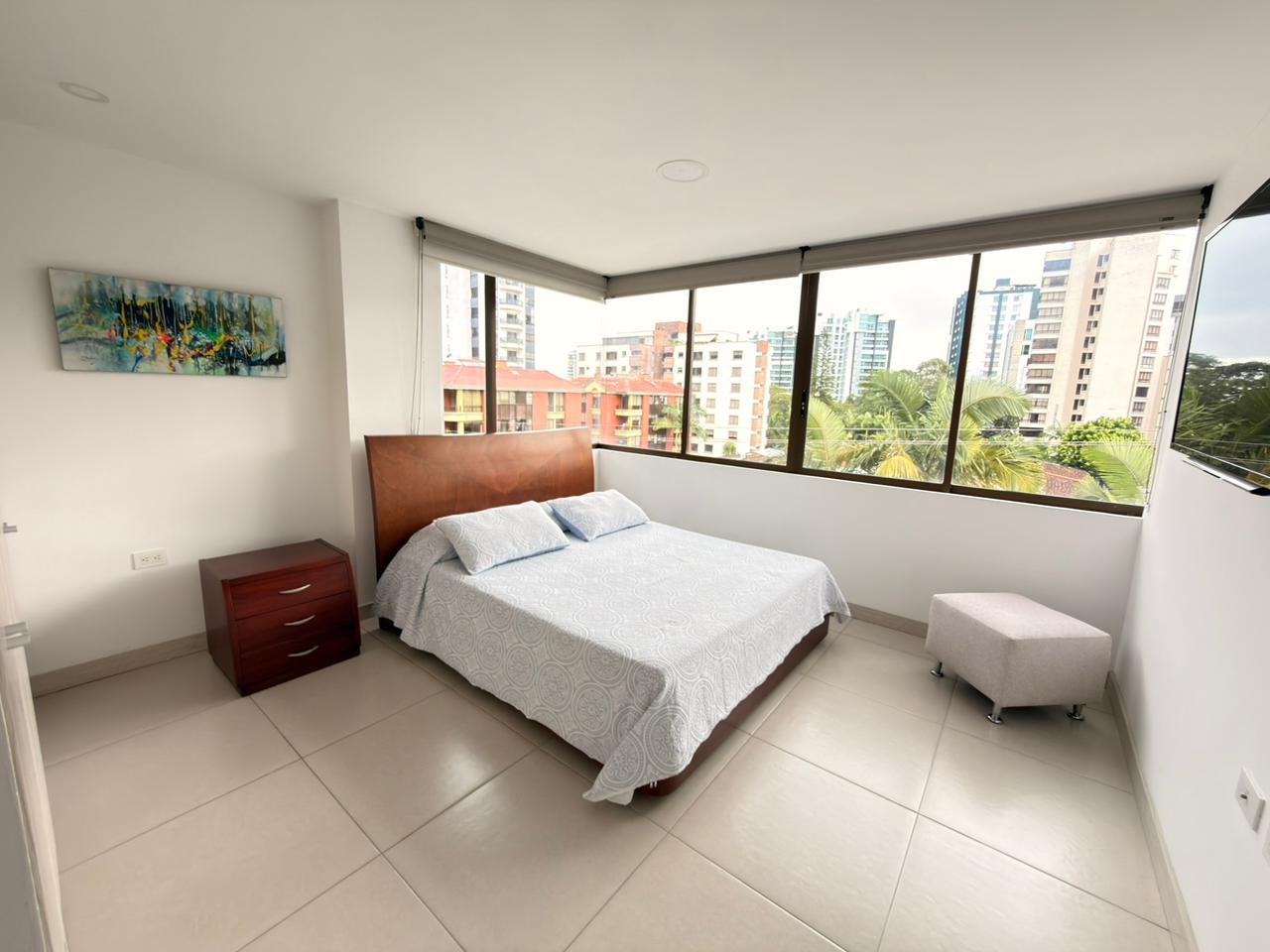 SE VENDE Y SE ARRIENDA EN LA CASTELLANA  24..jpeg