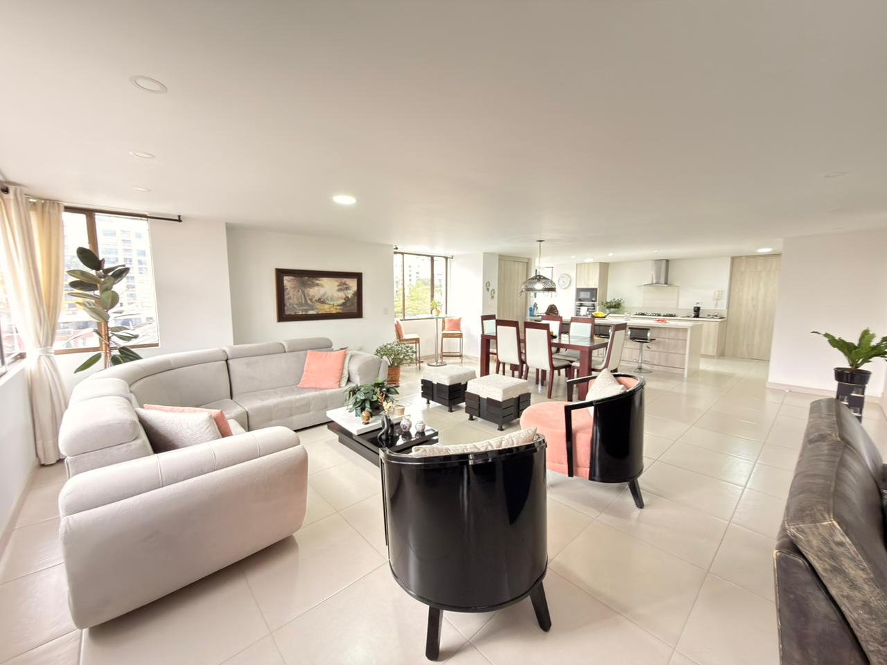 SE VENDE Y SE ARRIENDA EN LA CASTELLANA  2..jpeg