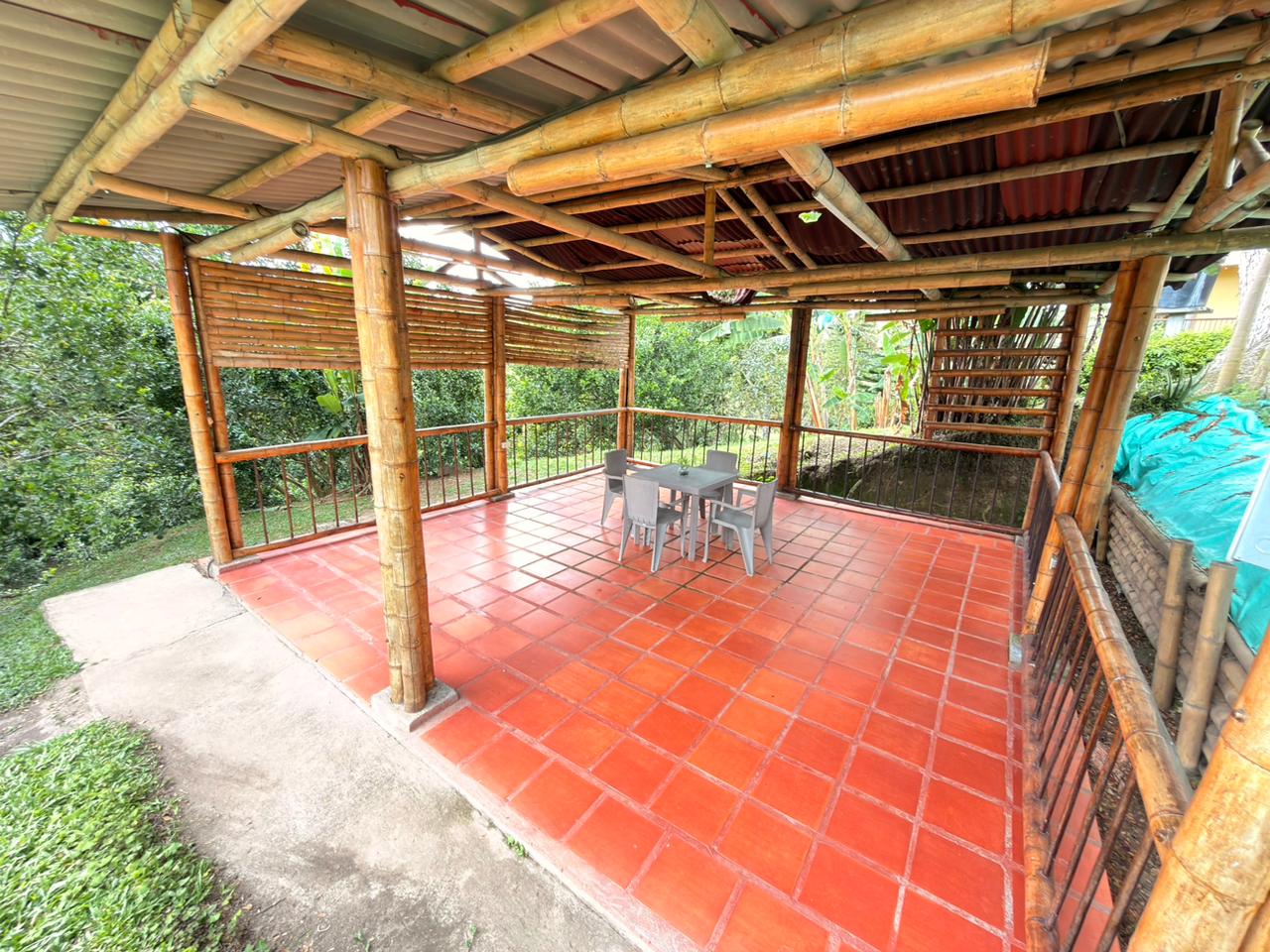 SE VENDE CASA CAMPESTRE  23..jpeg