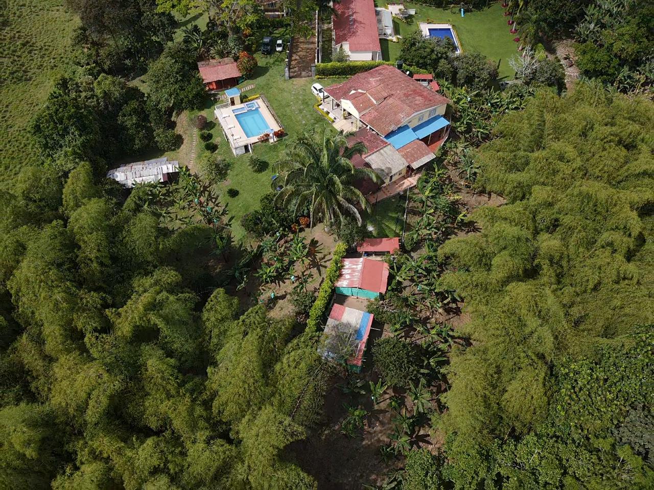 SE VENDE CASA CAMPESTRE  31..jpeg