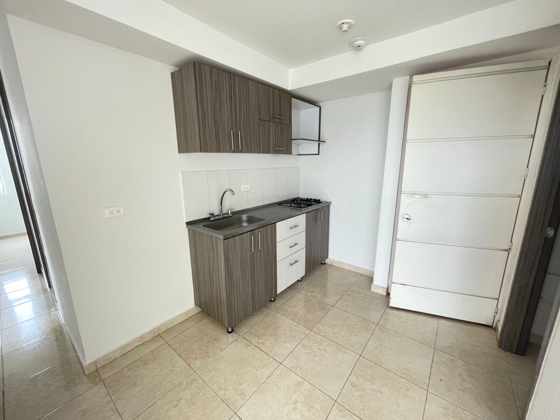 SE VENDE APTO  7..JPG