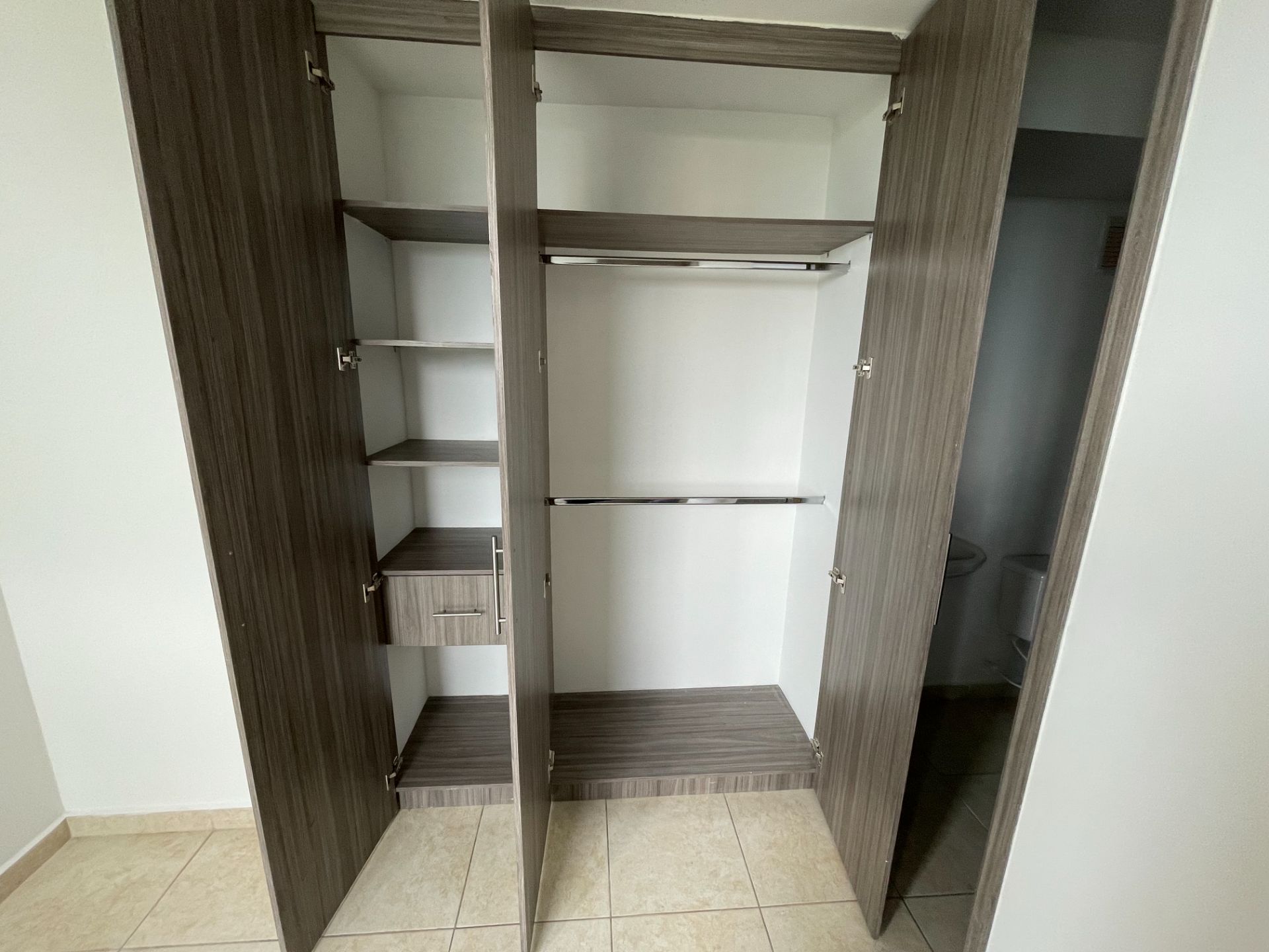 SE VENDE APTO  10..JPG