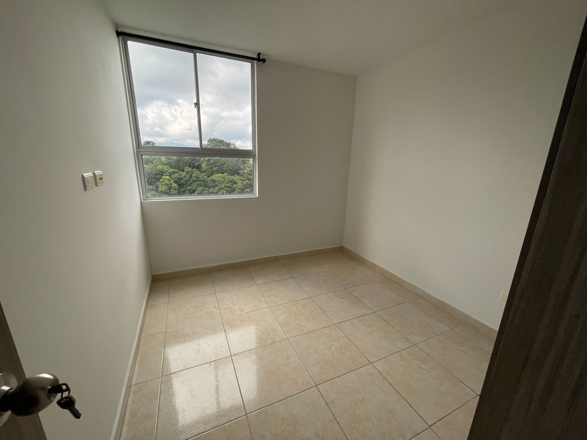 SE VENDE APTO  14..JPG