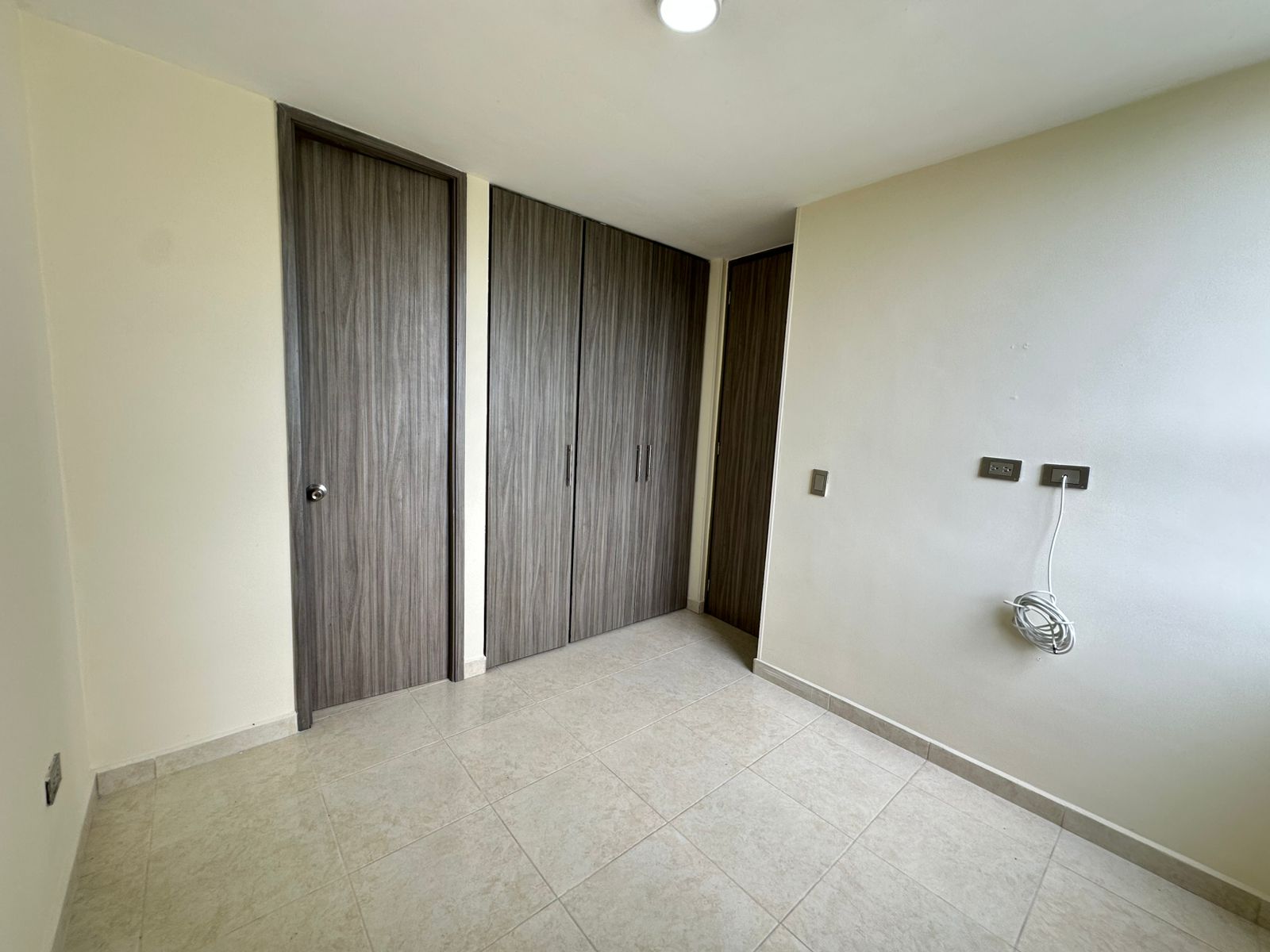 SE VENDE APARTAMENTO EN LA PAVONA  10..jpeg