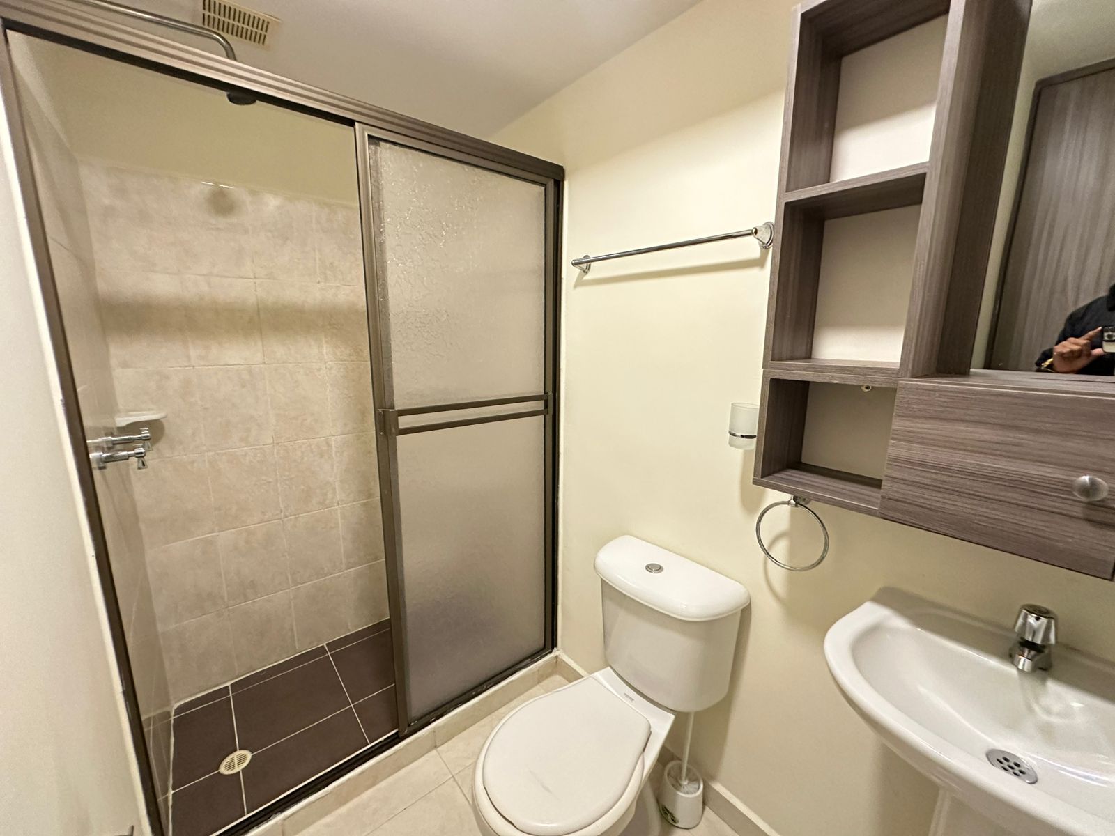 SE VENDE APARTAMENTO EN LA PAVONA  17..jpeg