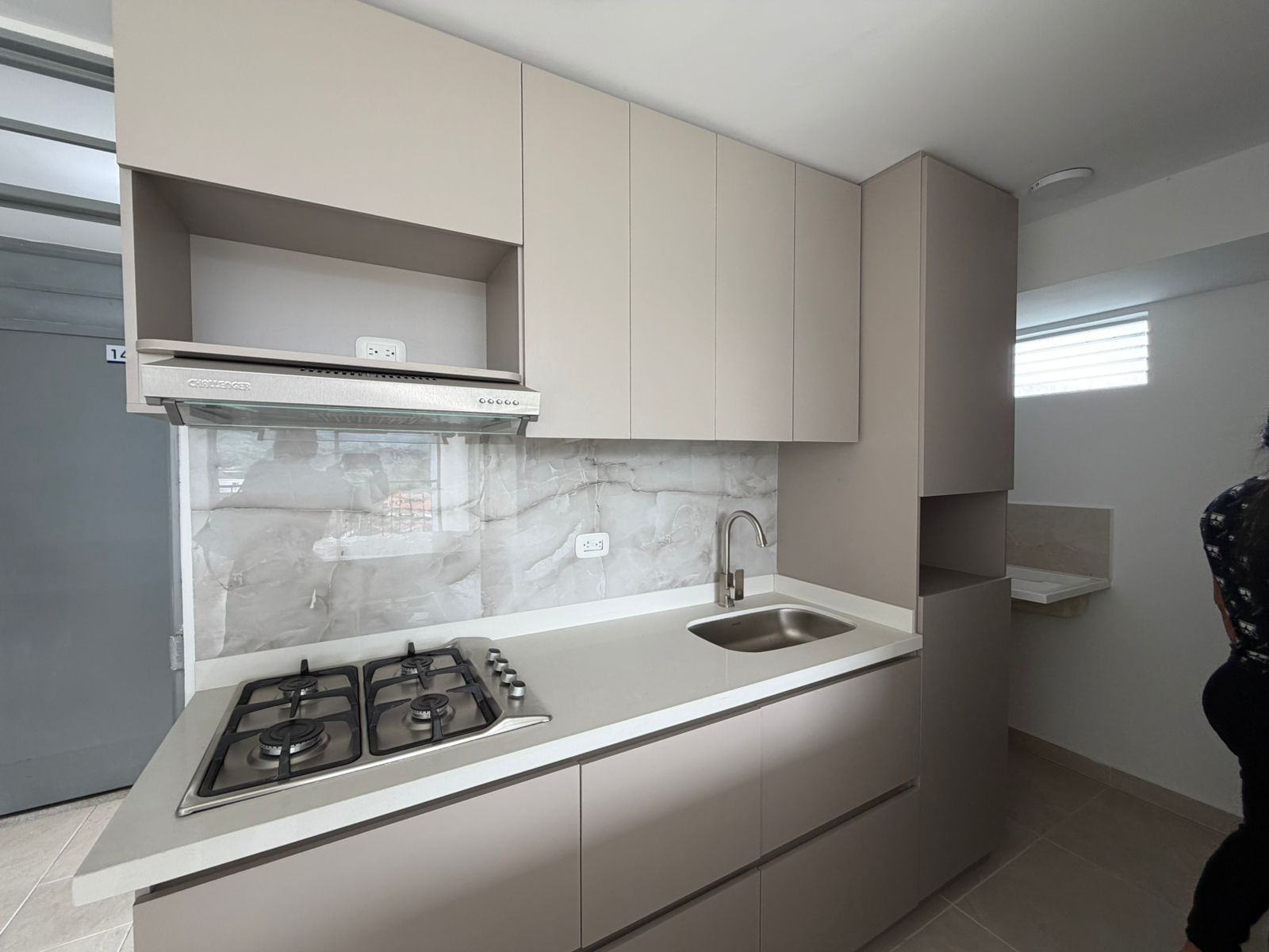 SE VENDE APTO EN AV. CENTENARIO  2..jpeg