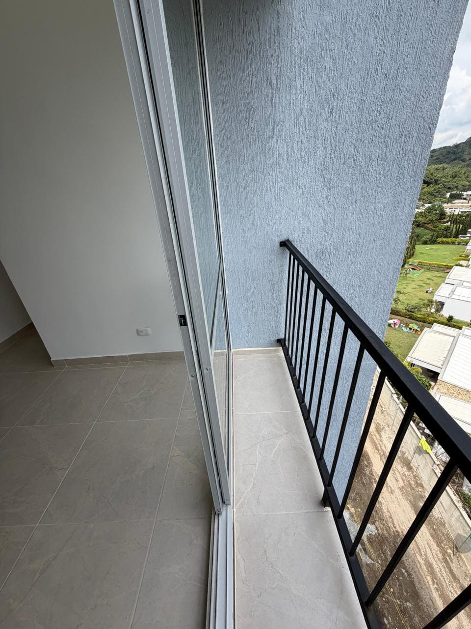 SE VENDE APTO EN AV. CENTENARIO  6..jpeg