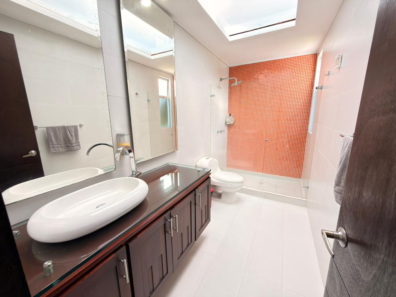 SE VENDE CASA EN COINCA  27..jpeg