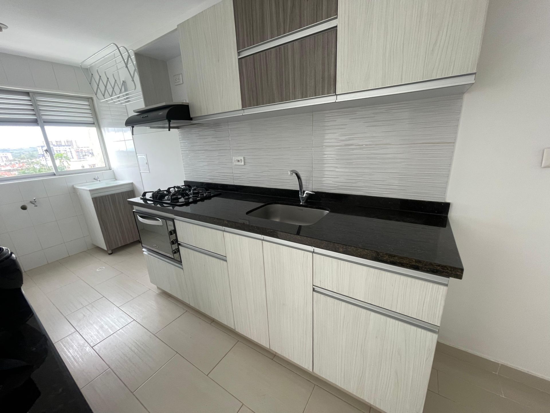 SE VENDE APTO EN COINCA  6..jpeg