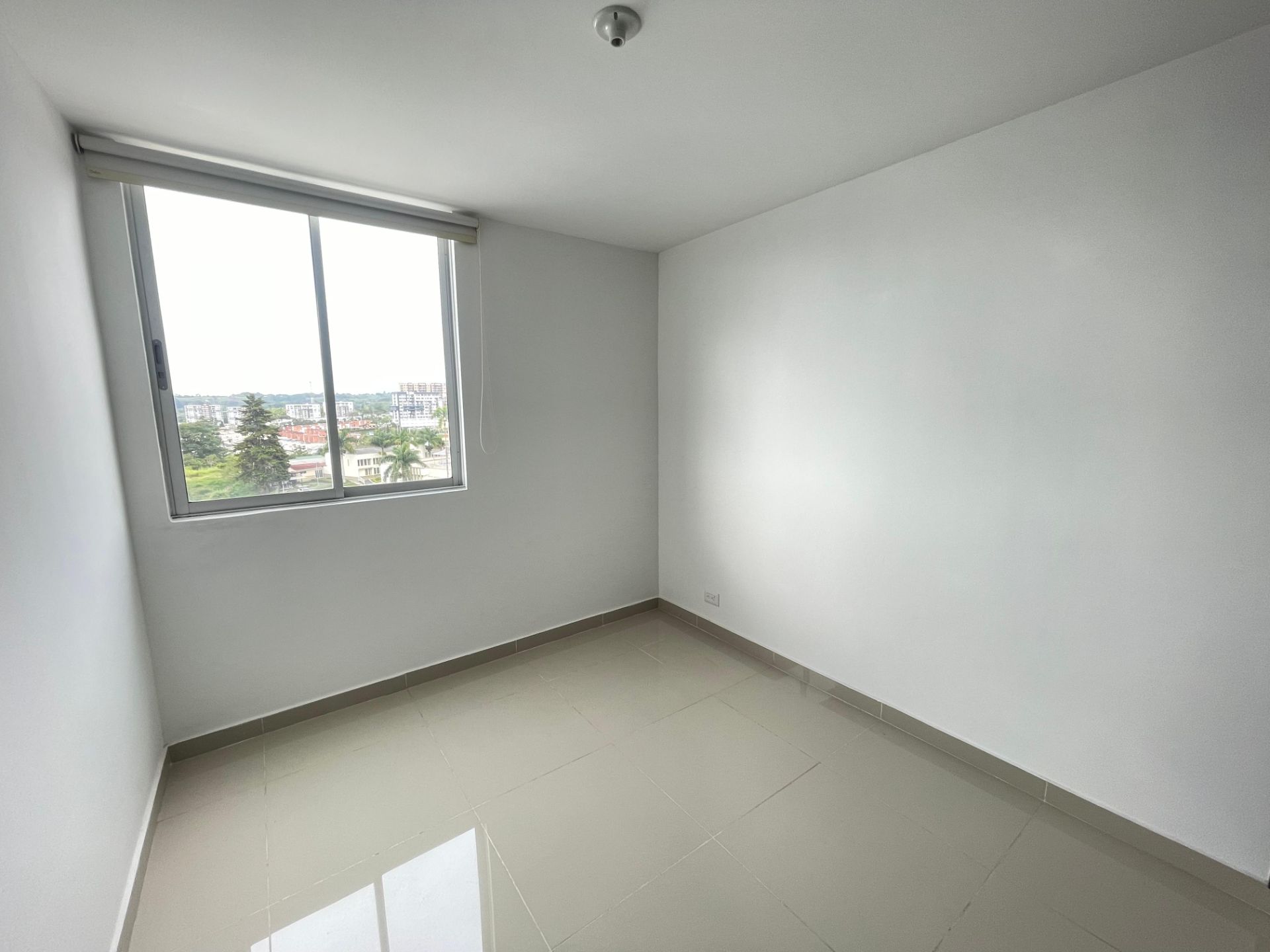 SE VENDE APTO EN COINCA  16..jpeg