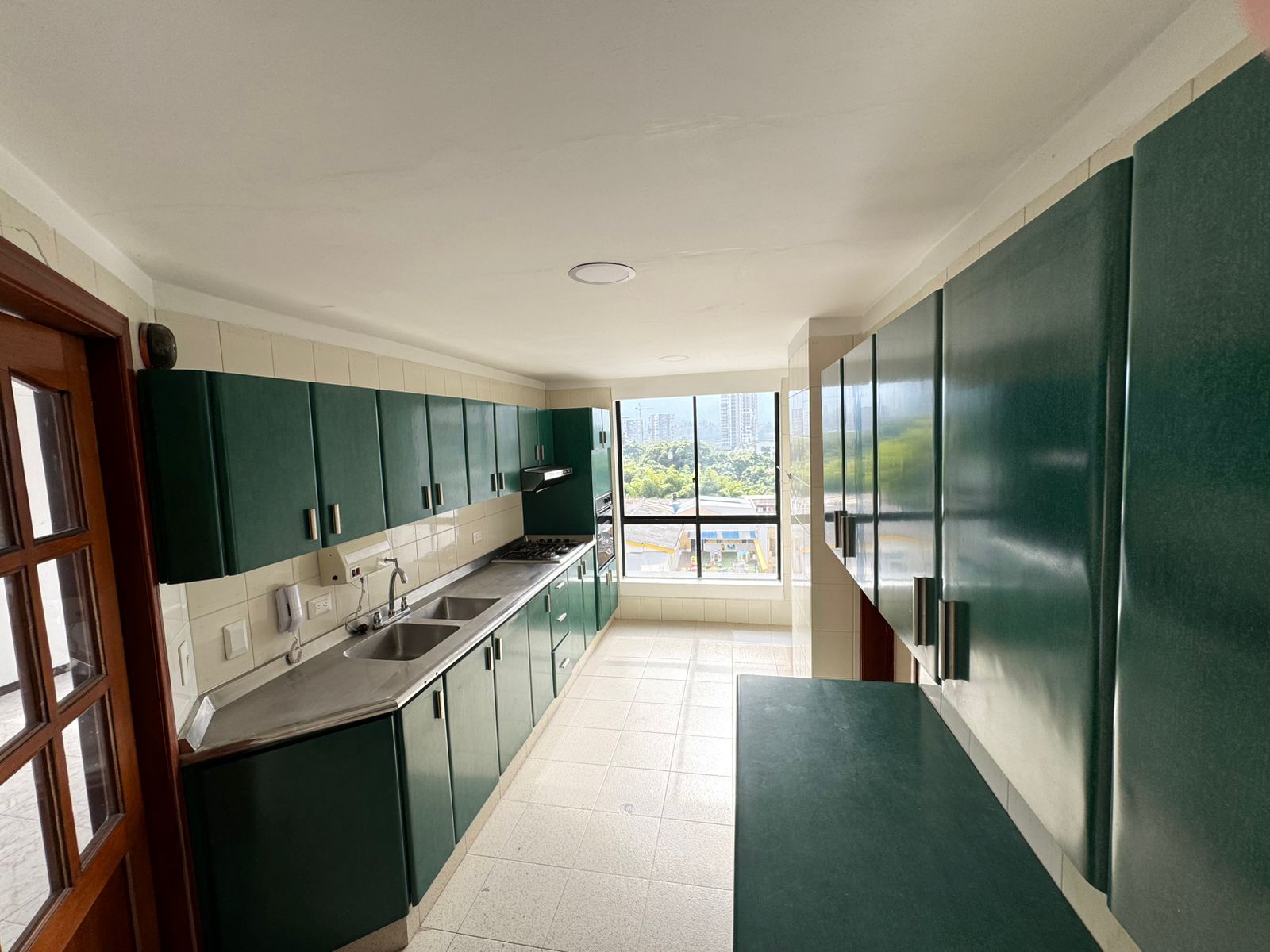 SE VENDE APARTAMENTO EN FUNDADORES  7..jpeg