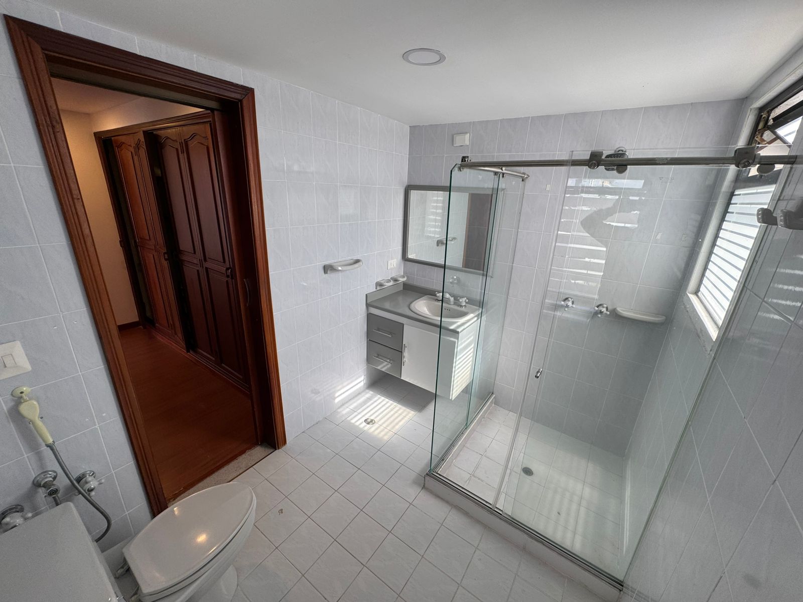 SE VENDE APARTAMENTO EN FUNDADORES  15..jpeg