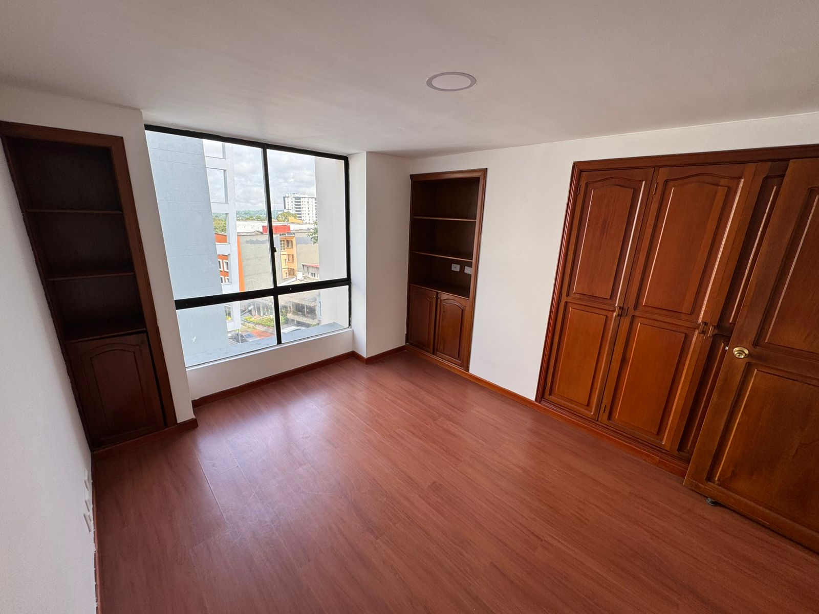 SE VENDE APARTAMENTO EN FUNDADORES  19..jpeg