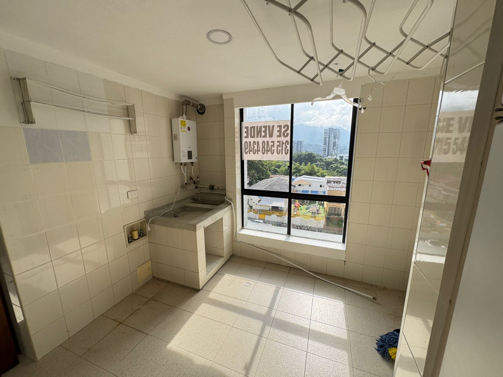 SE VENDE APARTAMENTO EN FUNDADORES  28..jpeg