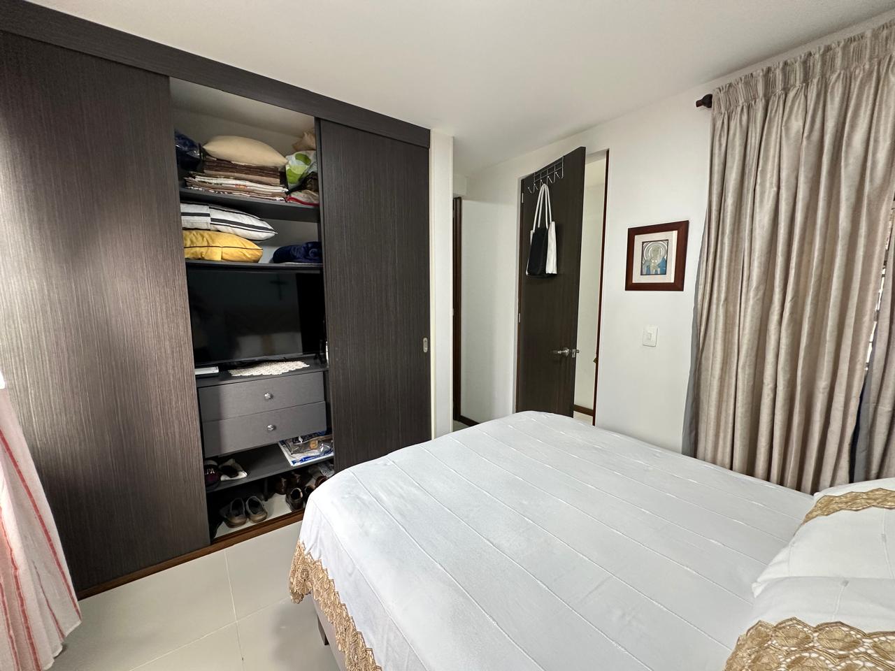 SE VENDE APARTAMENTO  21..jpeg