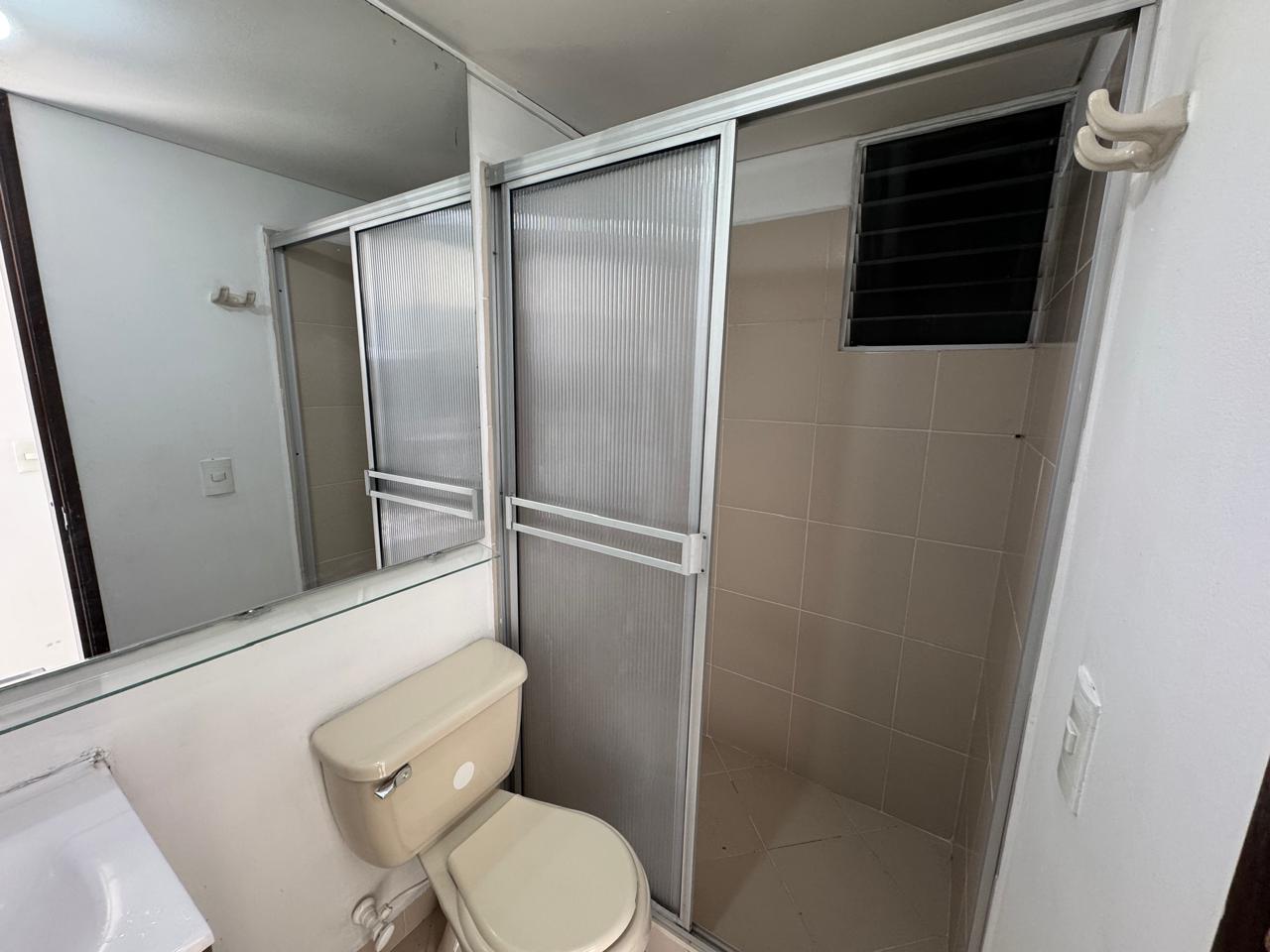 SE ARRIENDA APARTAESTUDIO EN AV. 19 NORTE  9..jpeg