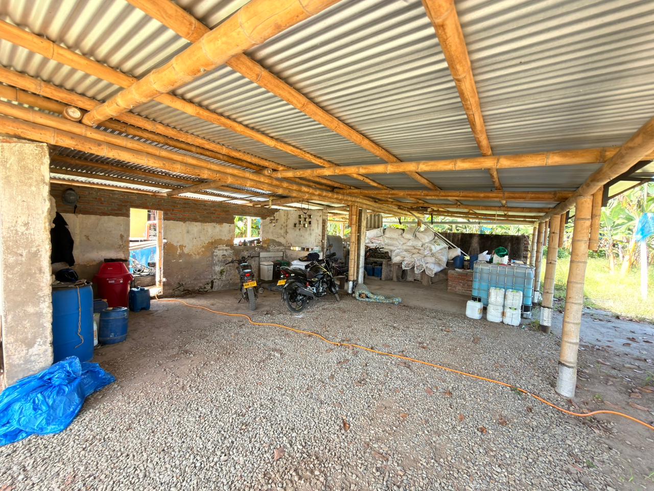 SE VENDE FINCA EN MONTENEGRO 11..jpeg