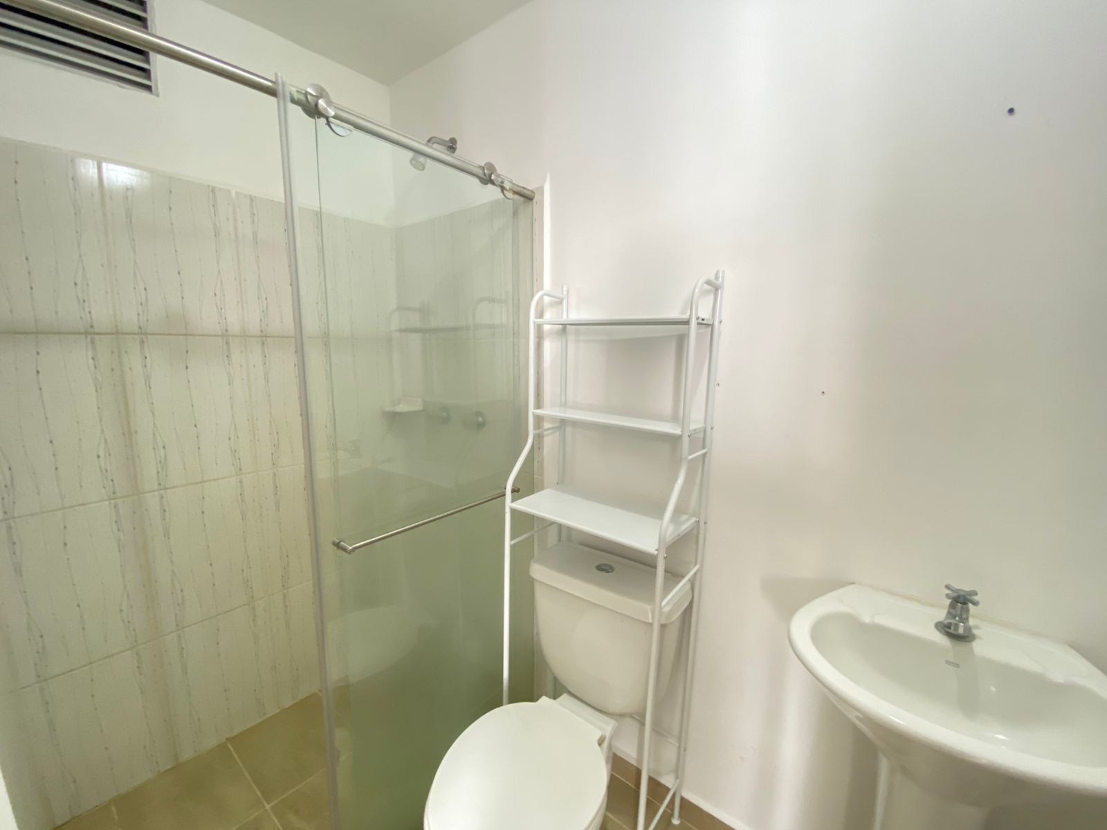 SE ARRIENDA APARTAMENTO EN BOSQUES DE PINARES  10..jpeg