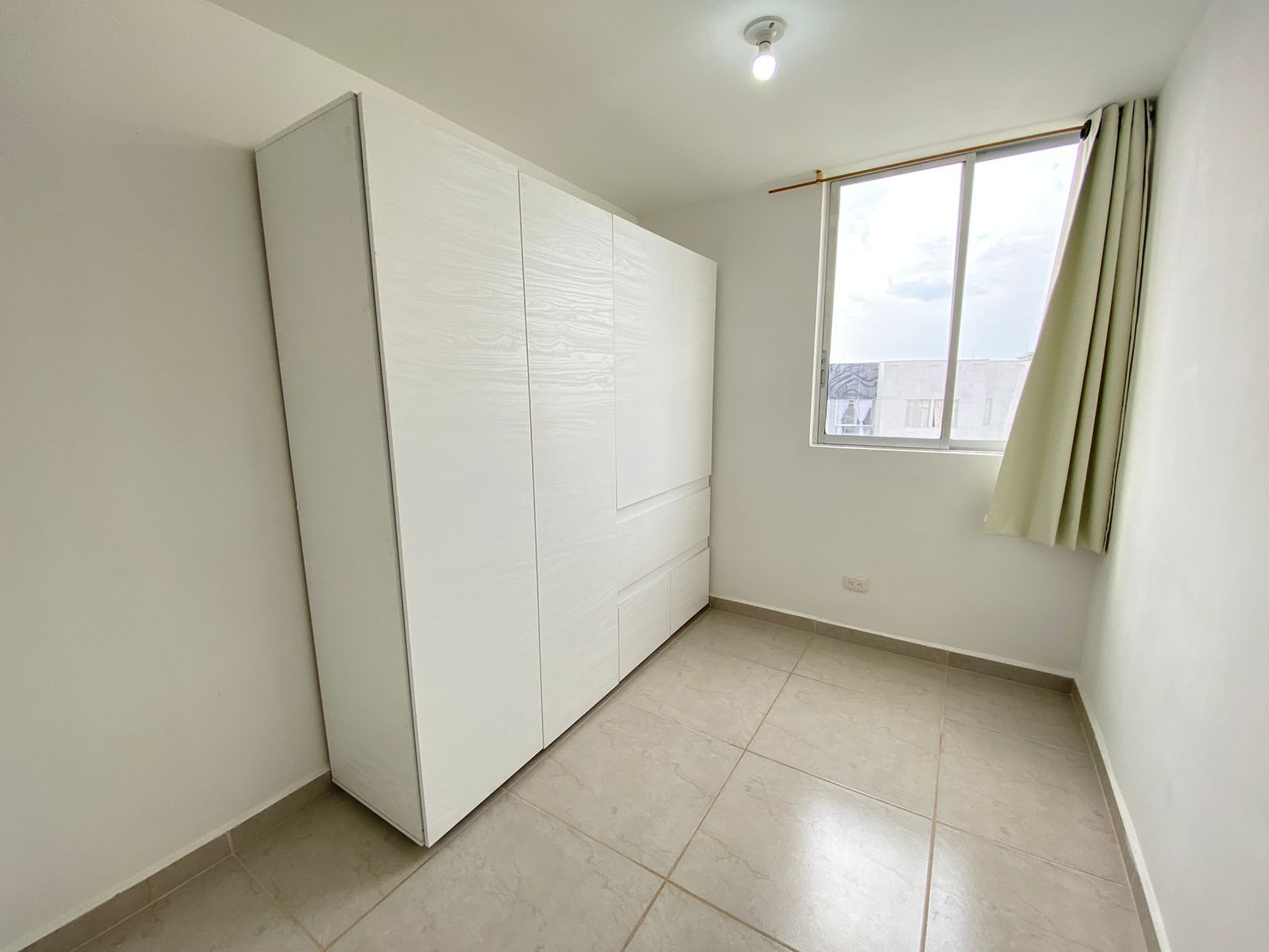 SE ARRIENDA APARTAMENTO EN BOSQUES DE PINARES  11..jpeg