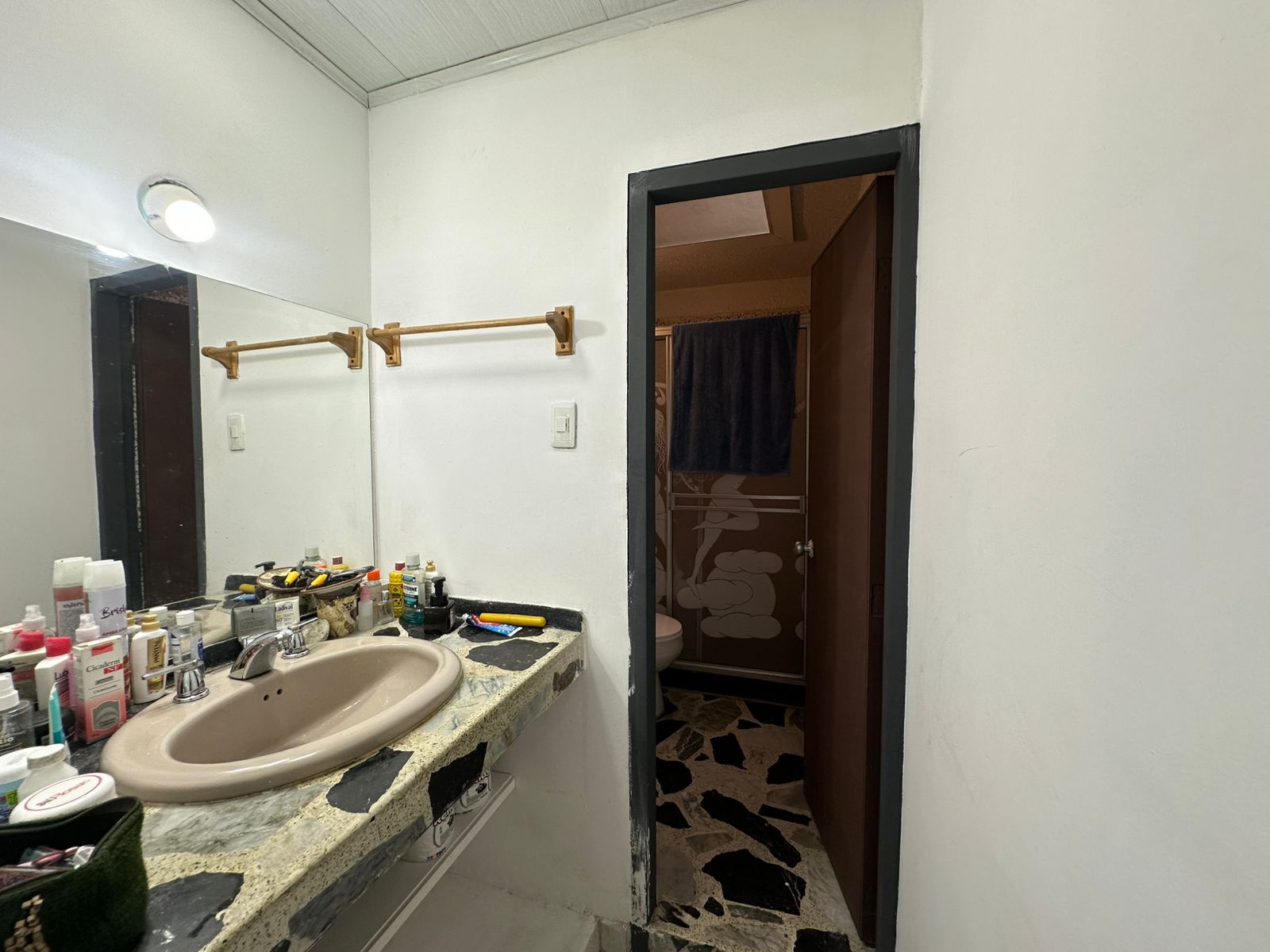 SE VENDE CASA EN ABORIGENES  23..jpeg