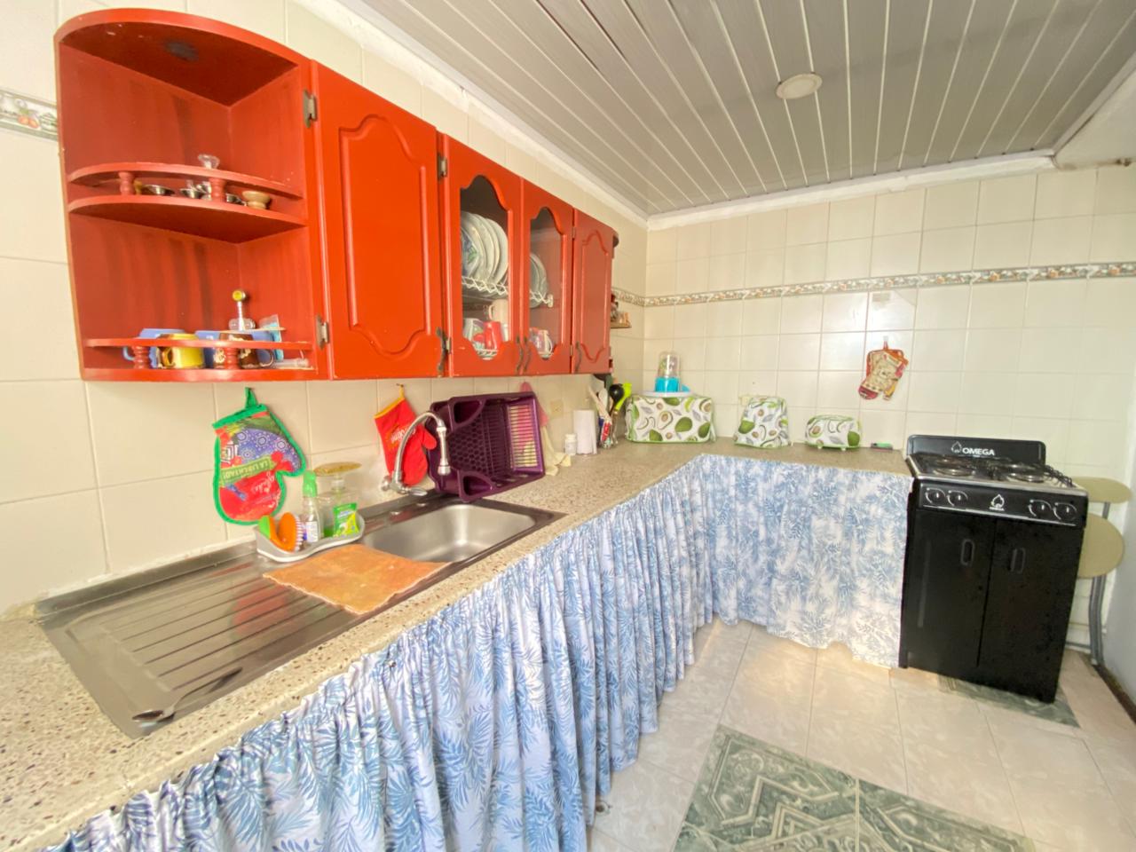 SE VENDE CASA EN CIUDAD DORADA PISO 2  5..jpeg