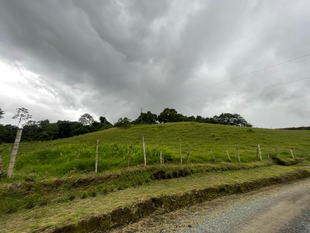 SE VENDE LOTE EN CONDOMINIO  4..jpeg