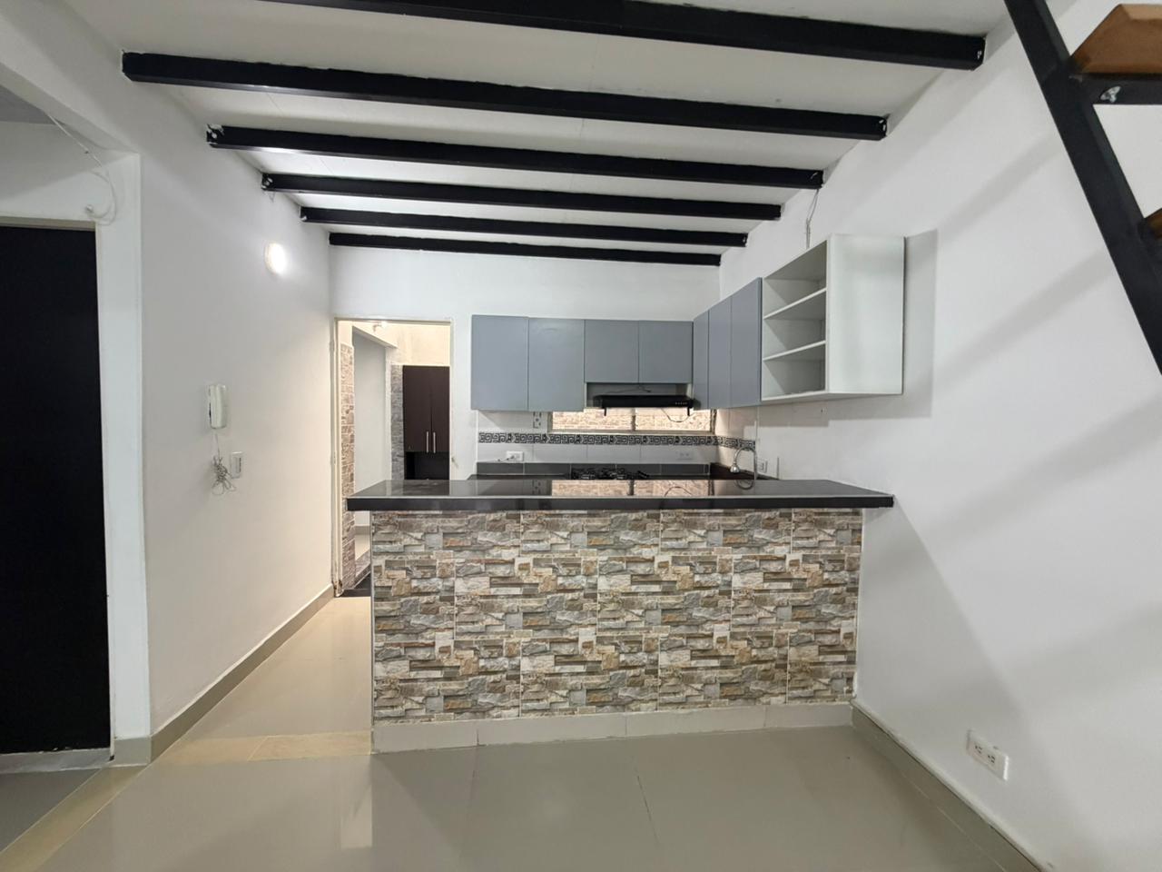 SE VENDE CASA EN LA CENTENARIO - SUR 8..jpeg