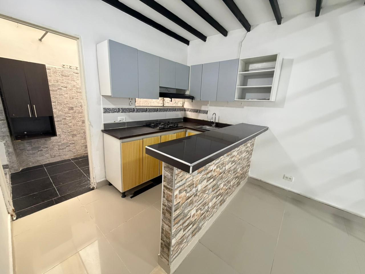 SE VENDE CASA EN LA CENTENARIO - SUR 10..jpeg