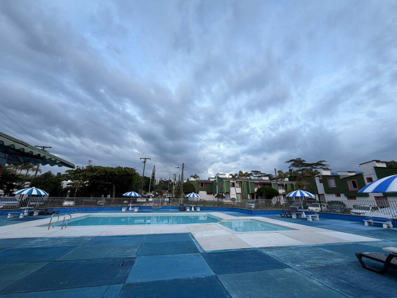 SE VENDE CASA EN LA CENTENARIO - SUR 20..jpeg