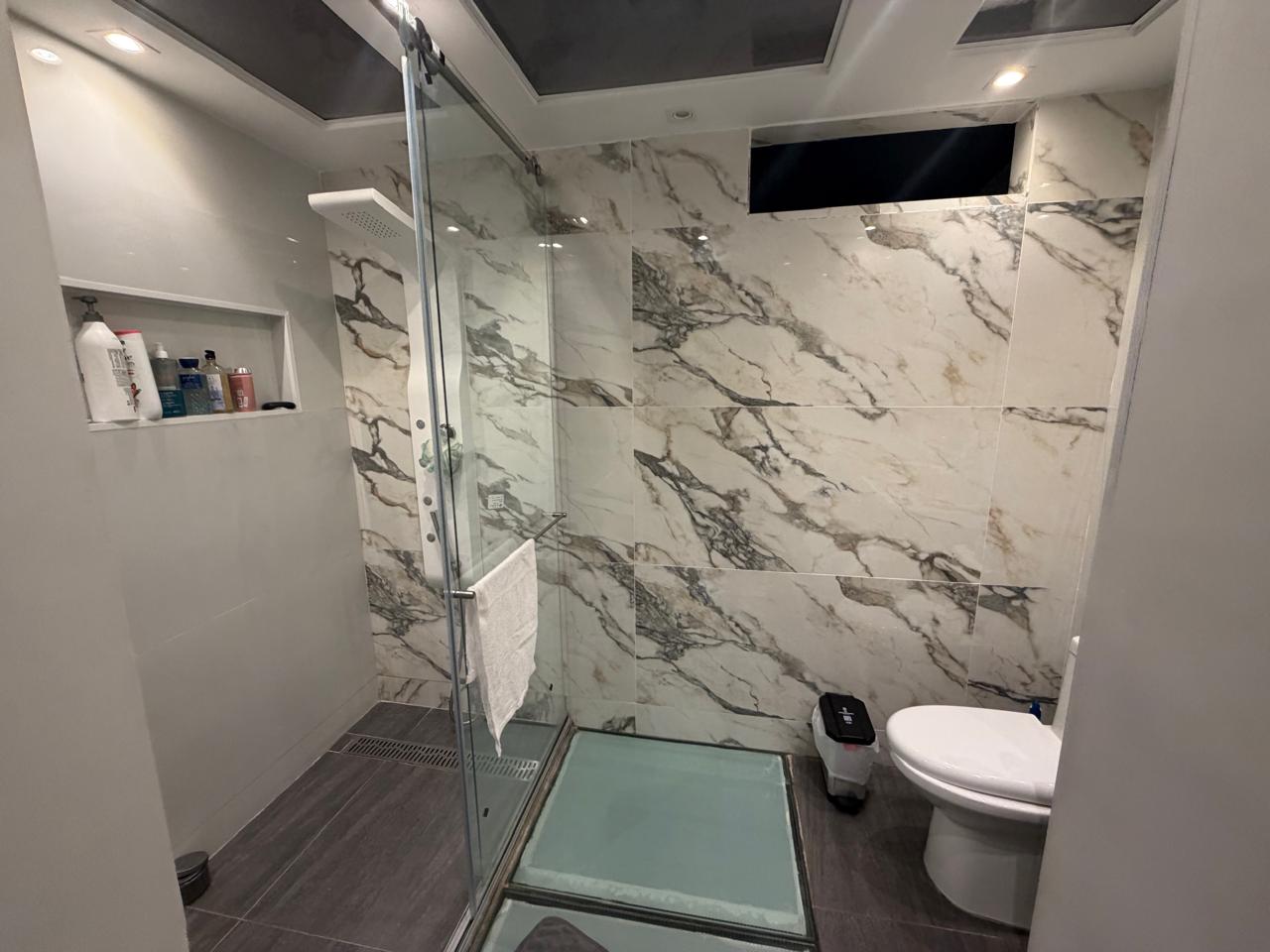 SE VENDE CASA EN LA ALQUERIA 10..jpeg