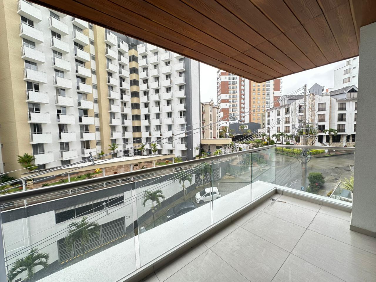 SE VENDE APTO EN LAURELES 10..jpeg