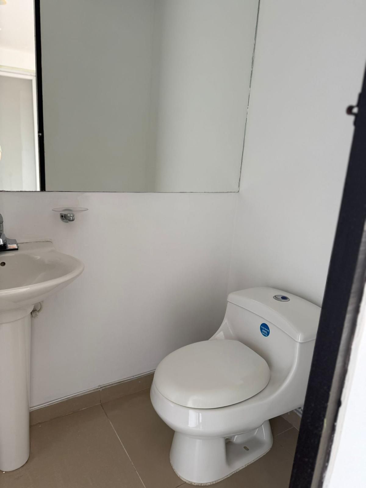 SE VENDE LOCAL EN METROLOFT  6..jpeg