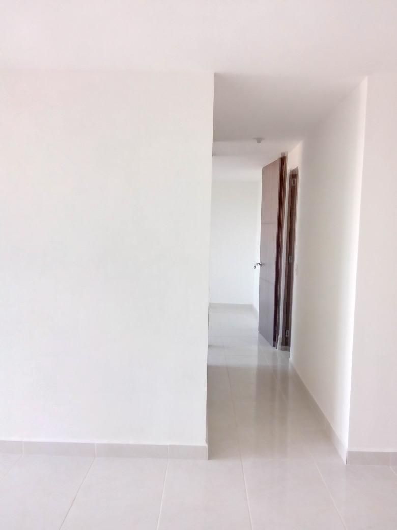 SE VENDE APTO EN EL COLISEO 5..jpeg