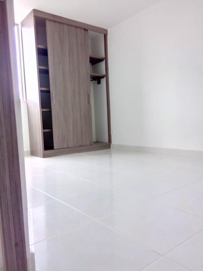 SE VENDE APTO EN EL COLISEO 7..jpeg