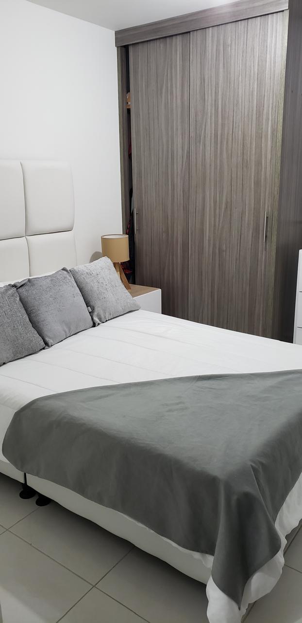 SE VENDE APTO EN EL COLISEO 10..jpeg