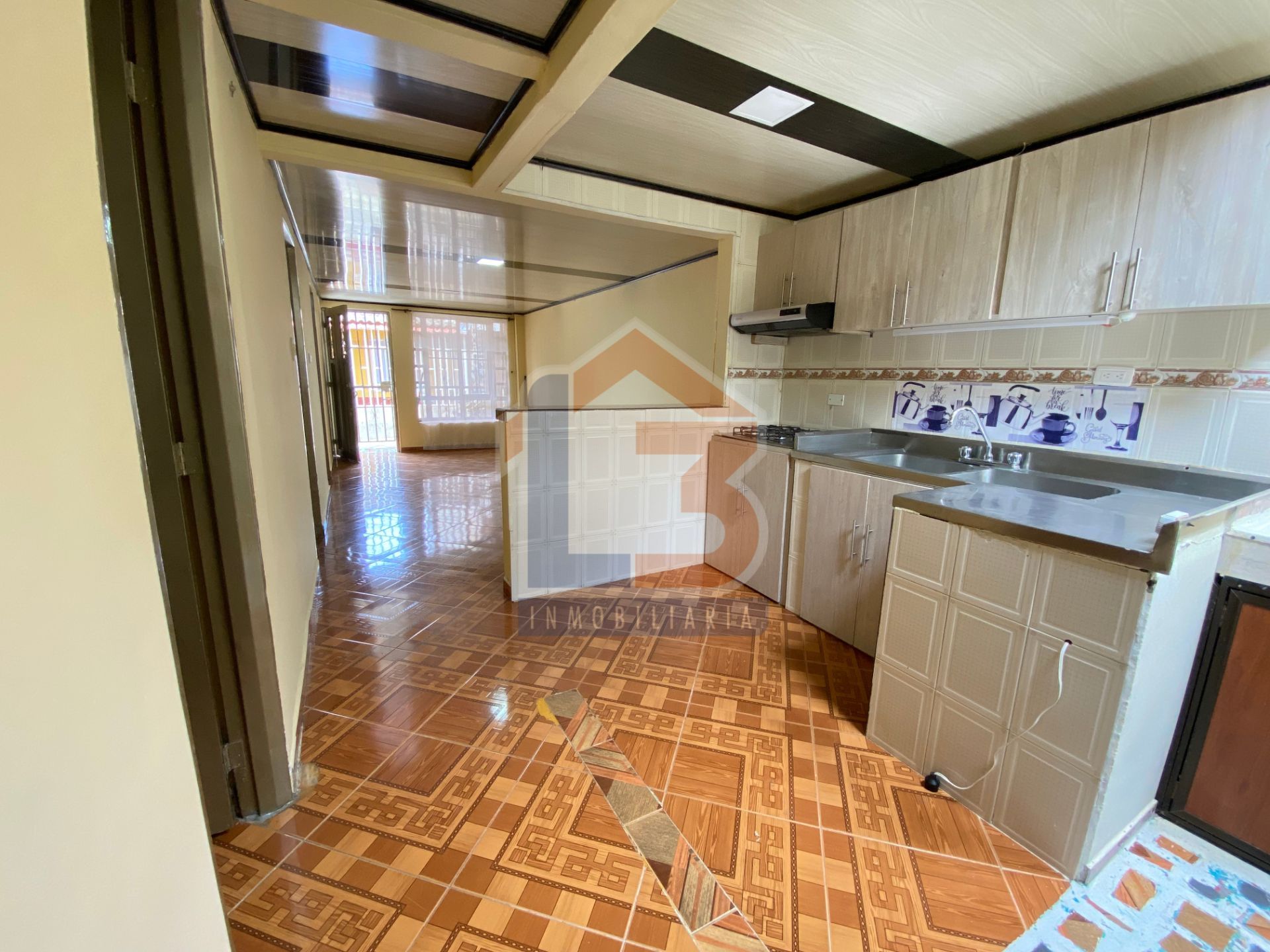 SE VENDE CASA SECTOR LAS AMERICAS 9..jpg